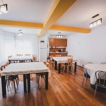 La Padure Pensiune-Restaurant Novaci-Străini エクステリア 写真
